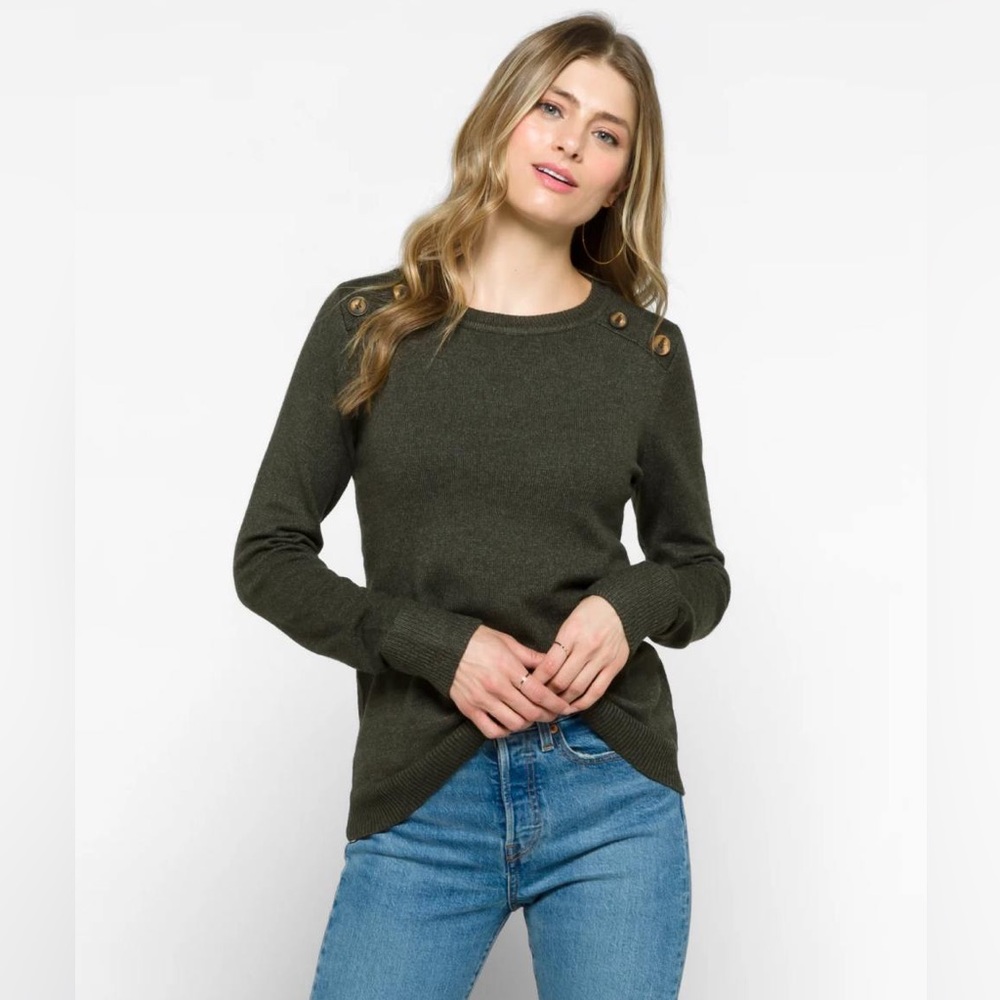 PINK CLOVER
Carson Crew Neck Button Detail Sweater